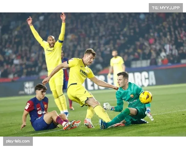 多特蒙德主场黄色浪潮助威，客队传球失误率上升。